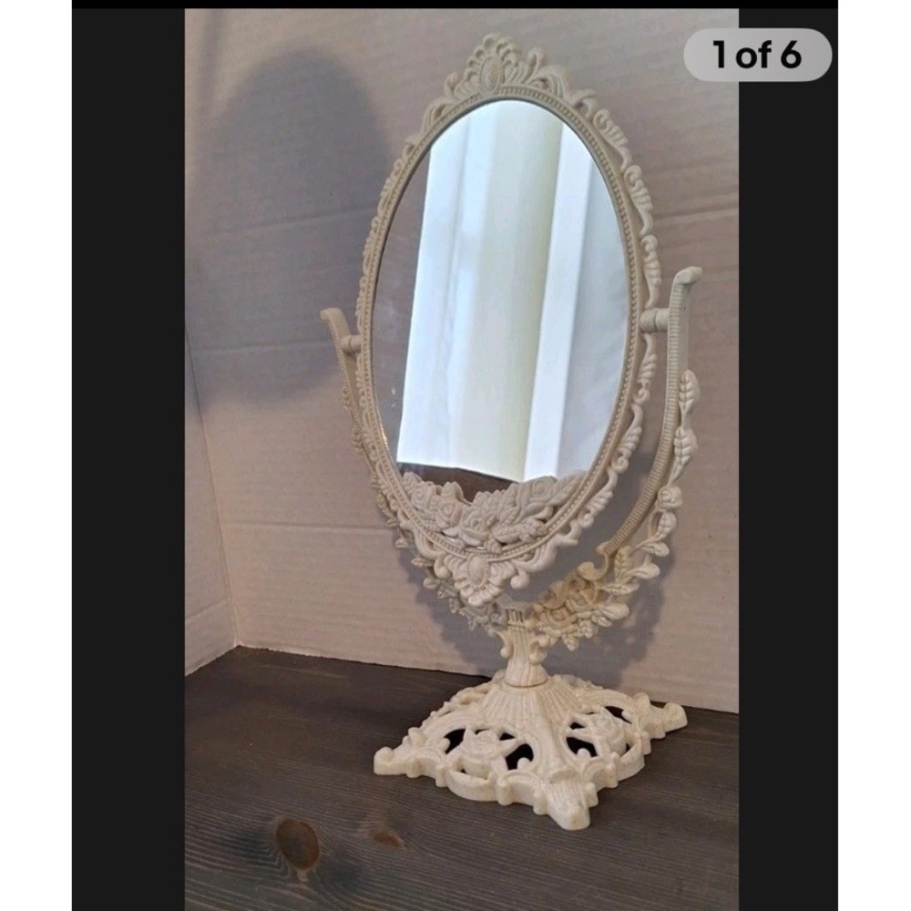 Vintage-style double-sided rotating Vanity Mirror Plastic Ornate Table Top